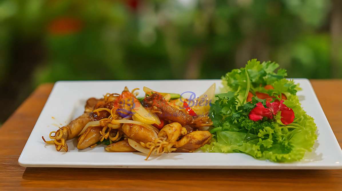 Mực Trứng Xào Hành